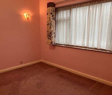 South Street, Romford, RM1 - Photo 3