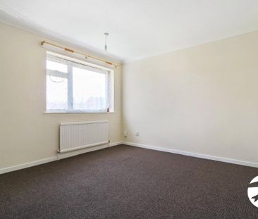 2 bedroom end of terrace house to rent - Photo 6