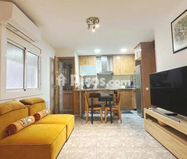 Piso en alquiler en Carrer de les Bòbiles, 102, cerca de Carrer del... - Photo 2