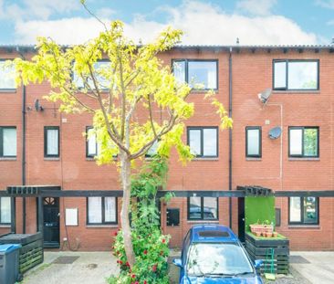 Tithe Barn Close, KT2, London - Photo 3