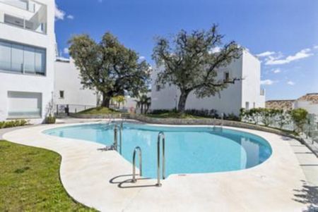 Apartment Penthouse Duplex · Marbella - Photo 3