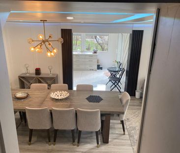 For Lease - 11 Morton Avenue, East Gwillimbury, Ontario - Photo 2