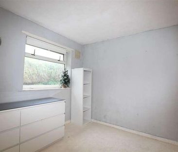 Kingsdale Crescent, Bradford, BD2 - Photo 6