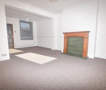 2 bedroom semi-detached house to rent - Photo 4