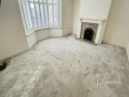 2 bedroom semi-detached house to rent - Photo 3