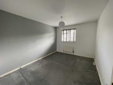 4 bedroom terraced house to rent - Photo 4