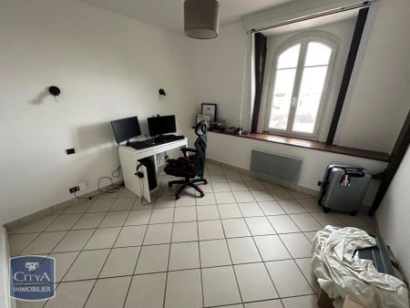Appartement à louer 3 pièces 79.65m² - Photo 2