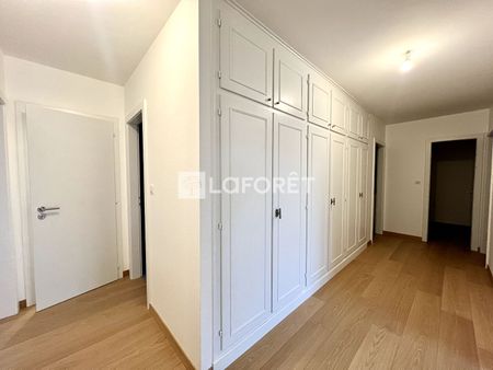 Apartment - Photo 2