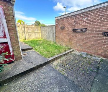 2 bedroom terraced house to rent - Photo 3