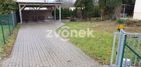2+1 Zlín - Kostelec, parkovací stání, velká zahrada, pergola - Photo 4