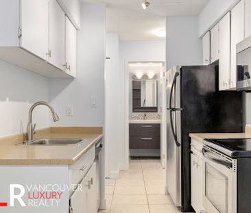 Condo in Burnaby, BC - Photo 3