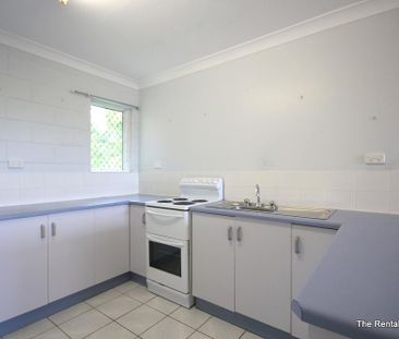 Charming 2 Bedroom Unit in Quiet Rasmussen - Photo 6