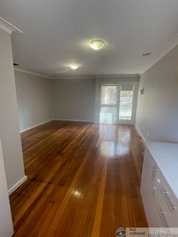 2 / 3 Louis Avenue, Dandenong - Photo 2