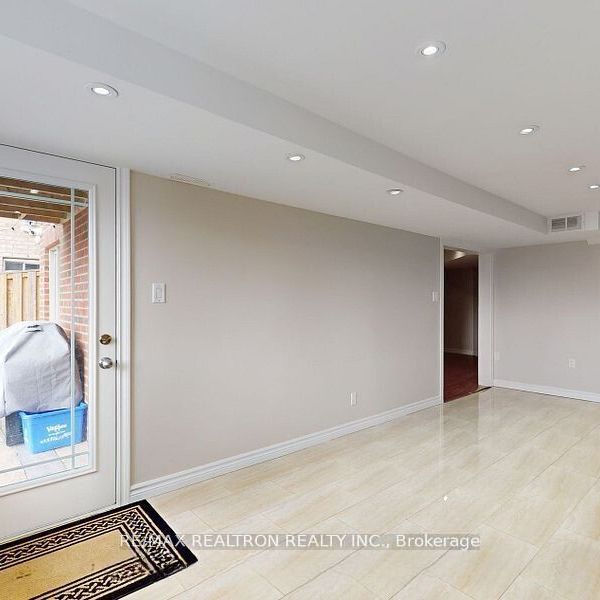 For Lease - 179 Armstrong Crescent, Bradford West Gwillimbury, Ontario - Photo 1