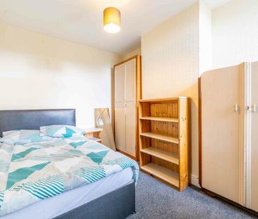 14 Siward Street - Photo 6