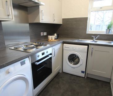 5 Stanmore Grove Leeds - LS4 2RJ - Photo 4