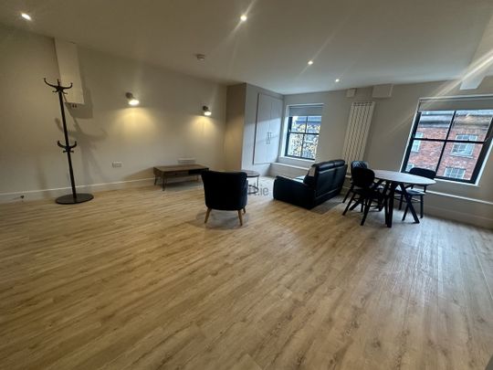 Apartment to rent in Cork, Centre - Photo 1