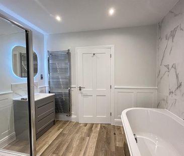 3 bedroom detached house to rent - Photo 5