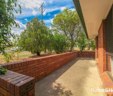 10 Barret Street, Flinders View, QLD 4305 - Photo 2