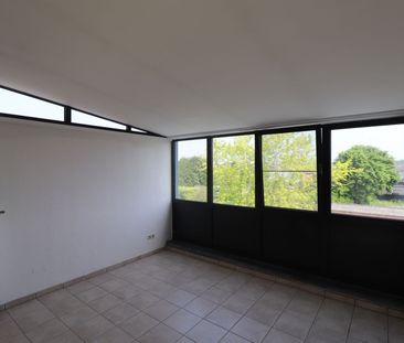 Een appartement op de 2de verdieping met 2 slaapkamers, veranda en ... - Foto 5