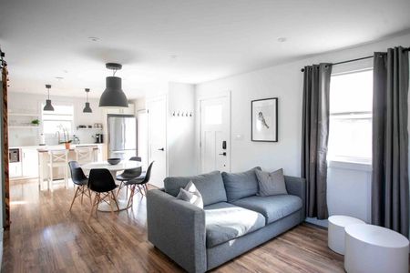 For Lease - 426 Wilson Street Unit# 2, Hamilton, Ontario - Photo 4