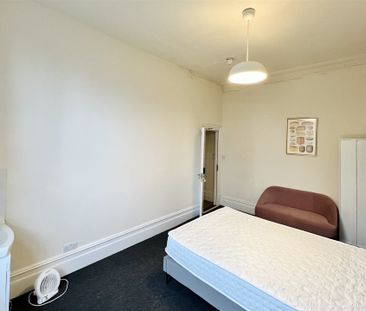 Fortess Road, London - Photo 1