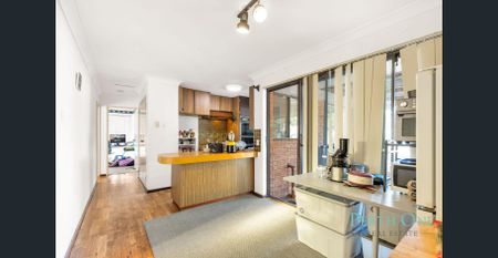 Spacious 3 Bedroom Home in Bull Creek!! - Photo 2