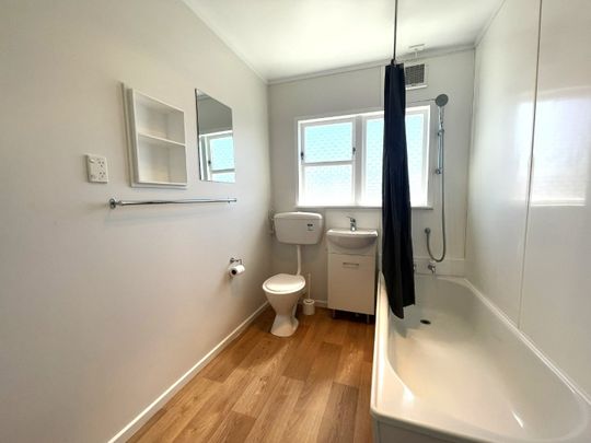 MIRAMAR LIVING: - Photo 1