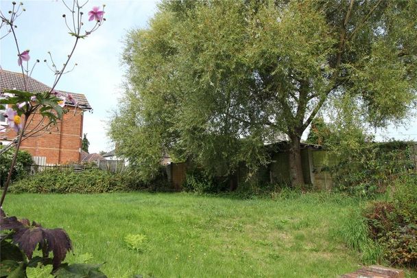 4 bedroom detached house to rent - Photo 1