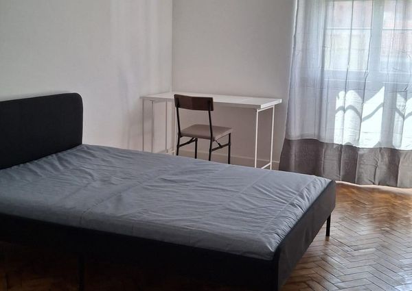 Quartos para estudantes av de Madrid Areeiro