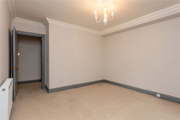 22A Dundonald Street - Photo 1