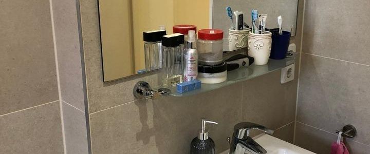 WG Zimmer Vorzugsweise Weiblich - Foto 1