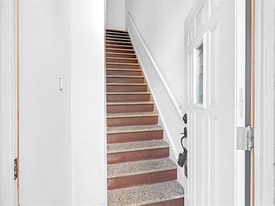 Unit : Entire unit - Photo 1