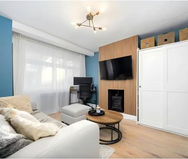 1 Bed Flat, Kimble Road, SW19 - Photo 5