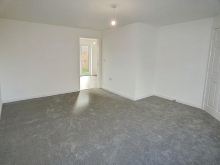 3 bedroom House To Let - Photo 2