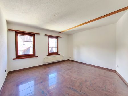 Grosszügige teilsanierte 3,5 Zi-Dachwohnung zu vermieten - Photo 2