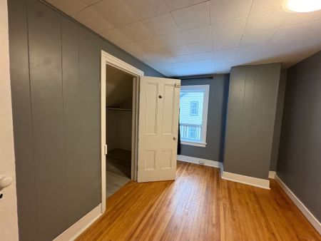 For Lease - 213 Prospect Street Unit# 1, Newmarket, Ontario - Photo 2