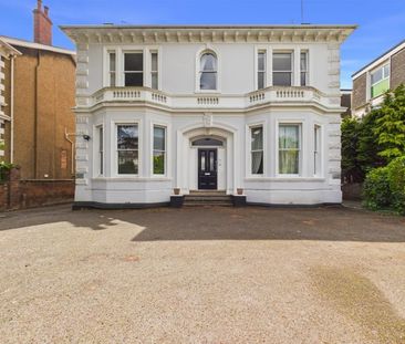 2 BED Apartment To rent - Photo 5