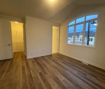 For Lease - 1257 Ferguson Drive Unit# 8, Milton, Ontario - Photo 4