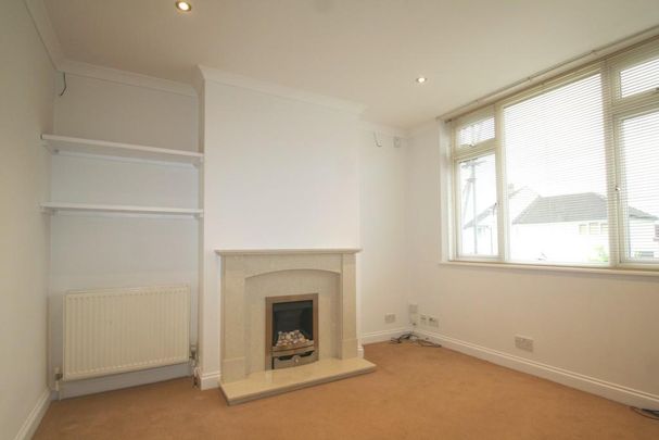 3 bedroom semi-detached house to rent - Photo 1