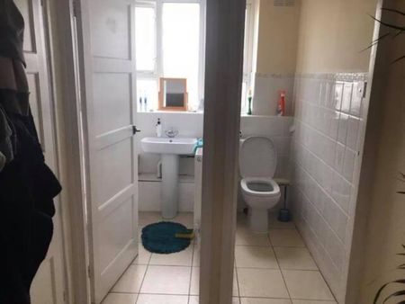 2 Bed Flat, London, SE17 - Photo 5