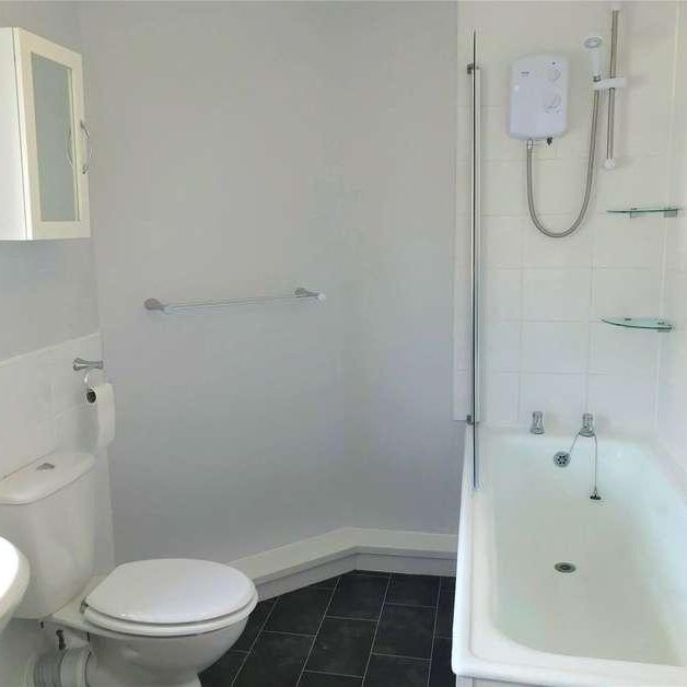 Russell Court, Tavistock, PL19 - Photo 1