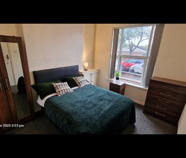 Room in a Shared House, Kings Rd, B25 - Photo 4