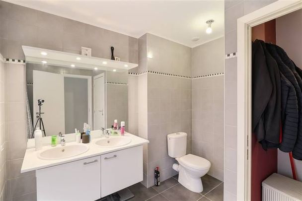 Appartement te huur - Photo 1