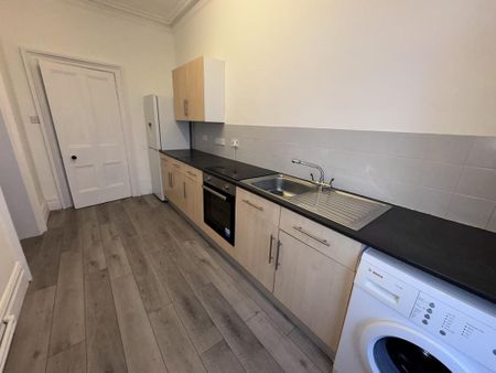 1 bedroom flat to rent - Photo 4