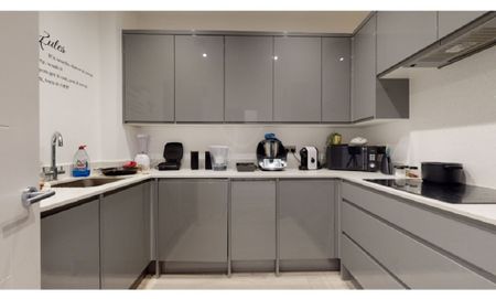 Room in a Shared Flat, Lea Bridge Road, E10 - Photo 4