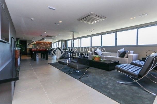 Apartamento com 1 quarto e 38m² para alugar em Chácara das Pedras, Porto Alegre. - Foto 1