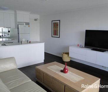 302/24 ROSEBERRY STREET, Gladstone Central, QLD 4680 - Photo 5