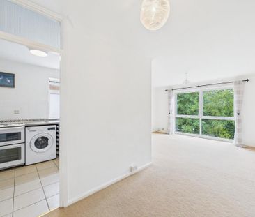 2 bedroom apartment to rent - Photo 6