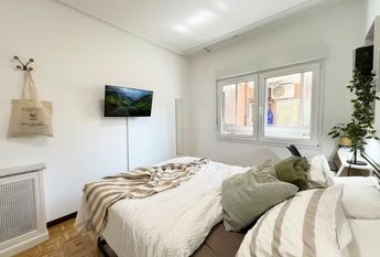 Calle Pedro Heredia, Madrid, Community of Madrid 28028